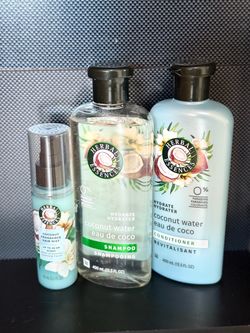 Herbal Essences Coconut Water Hair Care Set