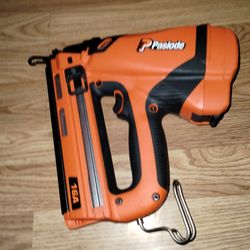 Lithium-Ion Battery 16-Gauge Angled Cordless Finished Air Tool Nailer


