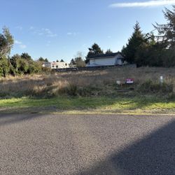 8051 Sq ft  Lot
