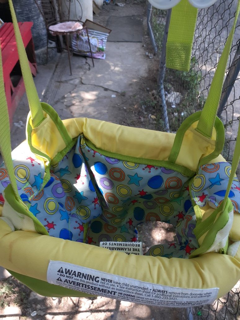 Used baby jumper $10.00(firm price)!! Cash only, Mpu only
