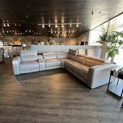 6PC leather Power Reclining Sectional