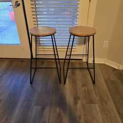 Island/Bar Stools 