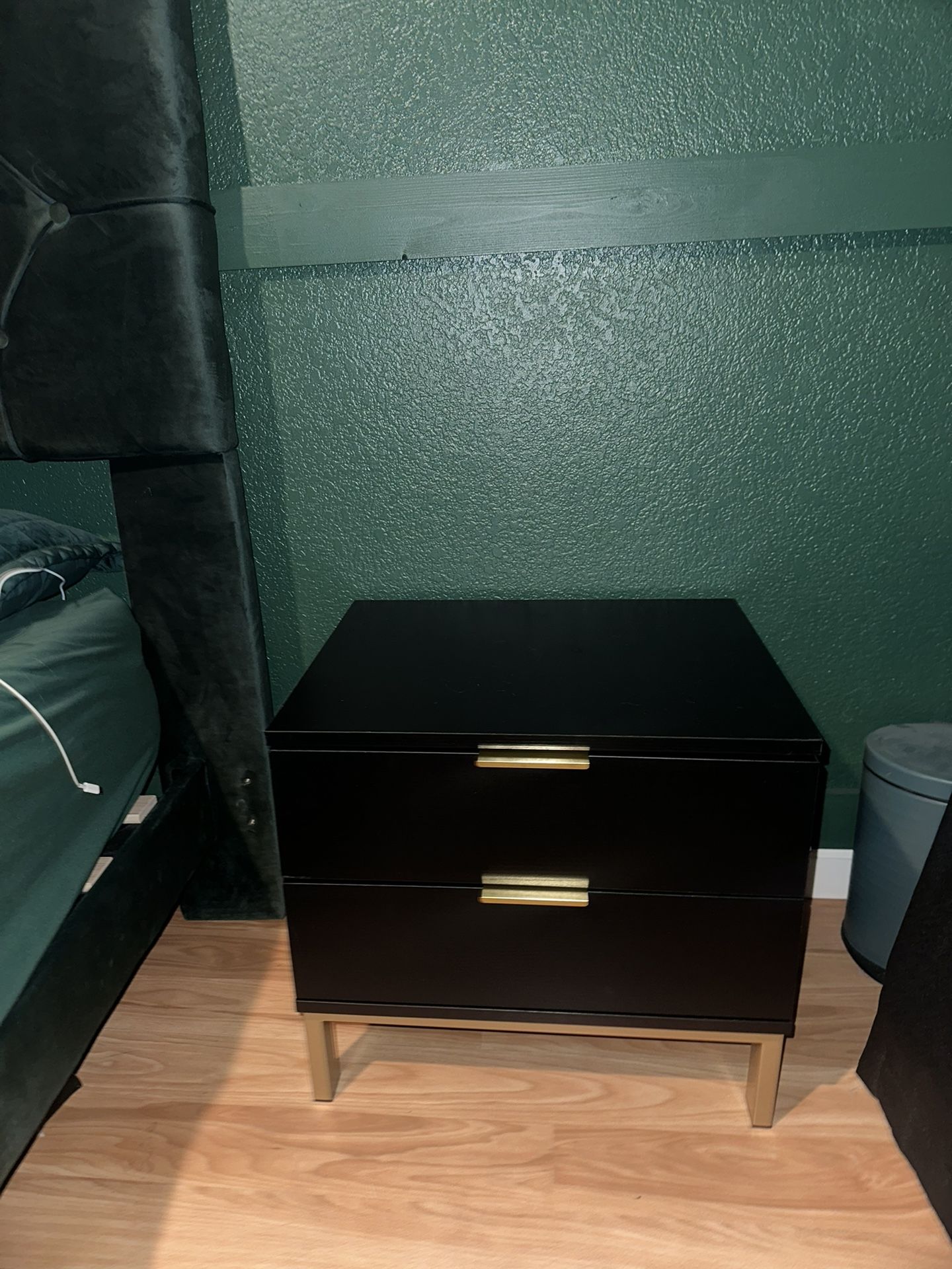 Brand new 2 drawer side table