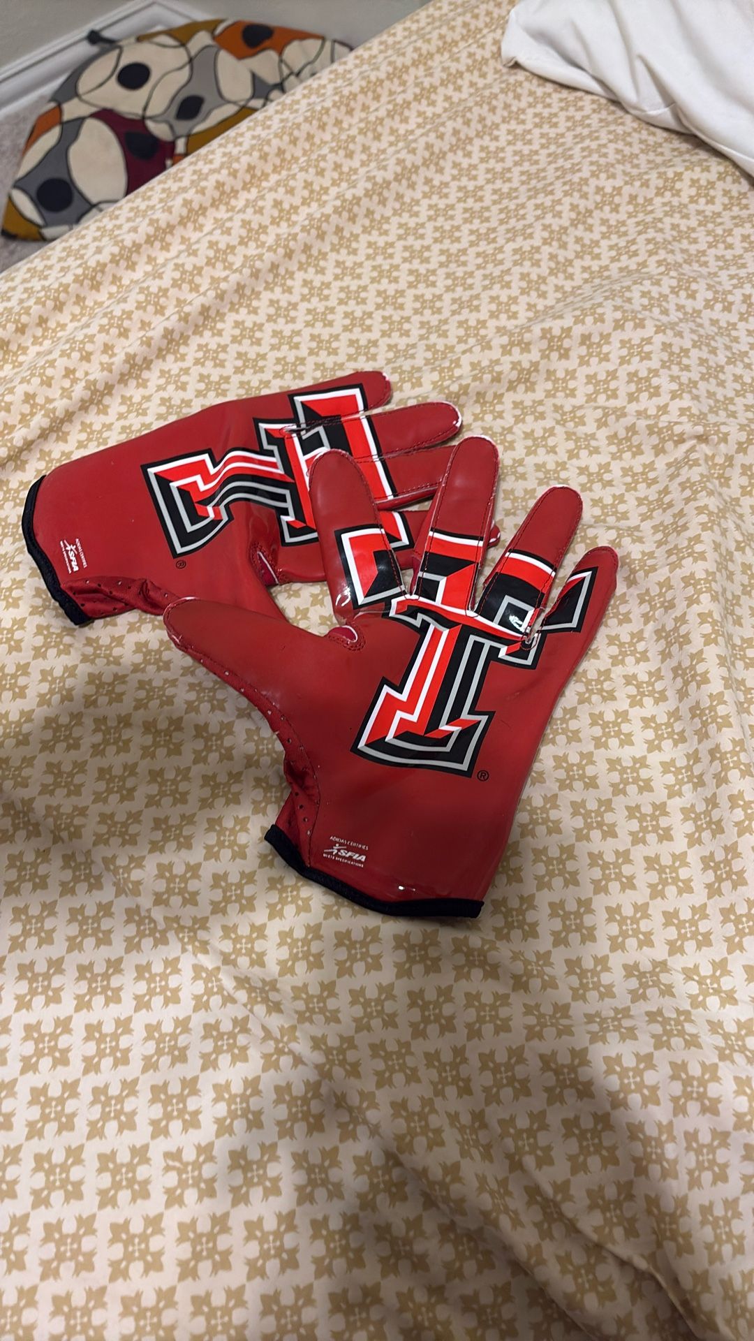 Texas Tech Football Gloves