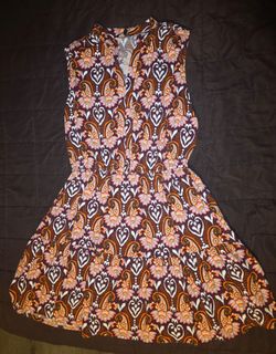 Beautiful knee length, women's Large short sleeve dress