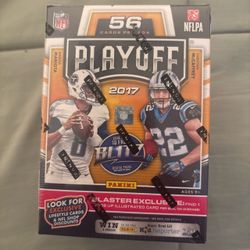 2017 Football Playoff Blaster Box - possible Mahomes rookie
