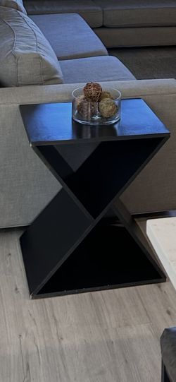 Black Side table