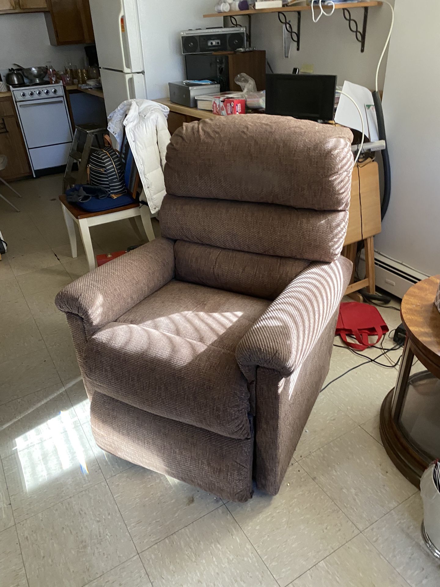Lazy Boy Elderly Lift Chair