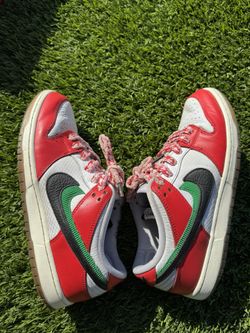 Nike SB Dunk Habibi Frame