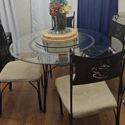 Dining Table And 4 Chairs 
