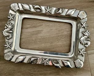 Vintage Coastal Pyrex Casserole Dish Holder Serving Tray Seashell & Seahorse Motif Pewter Style