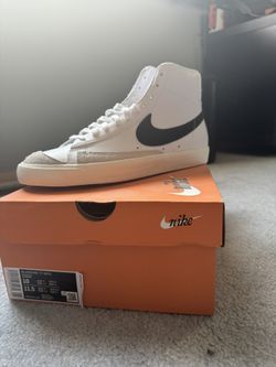 Nike Men’s Blazer Mid 77 Vintage