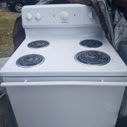 Clean White Stove/electric