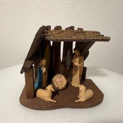 SMALL Vintage Nativity Crèche