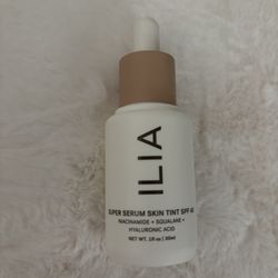NEW ILIA SUPER SERUM SKIN TINT SPF 40 IN ST3 BALOS $20!