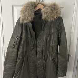 SAM Women’s Coat L