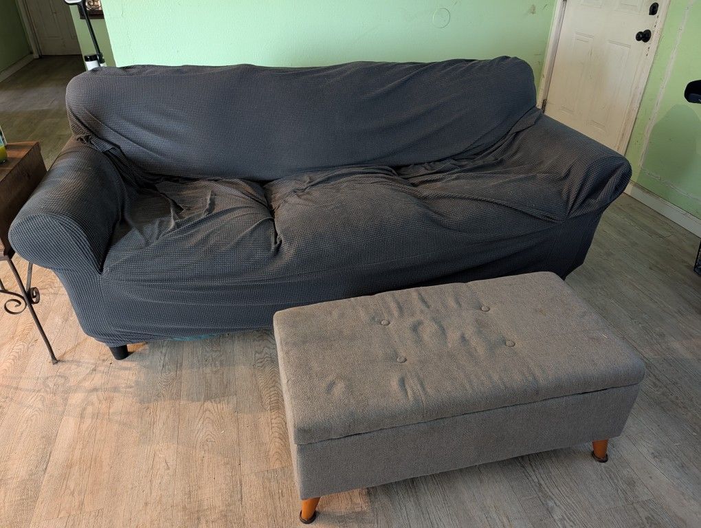 Free Couch And Ottoman