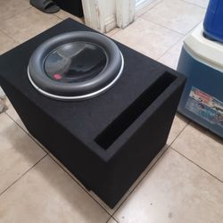 12W7 JL Audio Subwooder With Brand New Ported Enclosure 