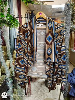 Used Women's Sweater 