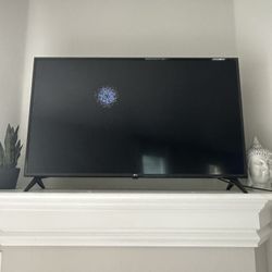 LG TV - 50”