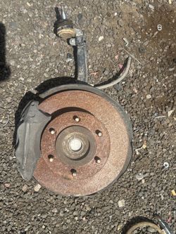 1998 - 04 Tacoma PreRunner 4x2 Driver Spindle