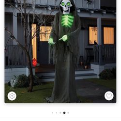 8ft Tall Skeleton Ghoul
