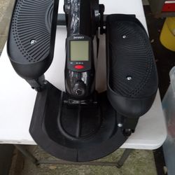 ELLIPTICAL EXERPEUTIC  (YYFITT) FOR LEGS 