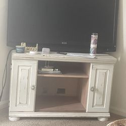Tv & Tv Stand 
