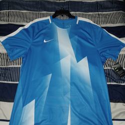 Nike  Mens Dry Shirt