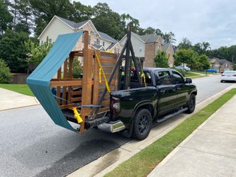 PLAY GROUND SWINGSET PICKUP DELIVER 🛻