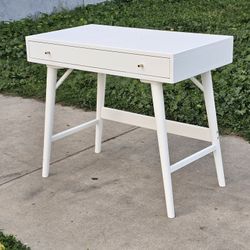 Bonny II Desk