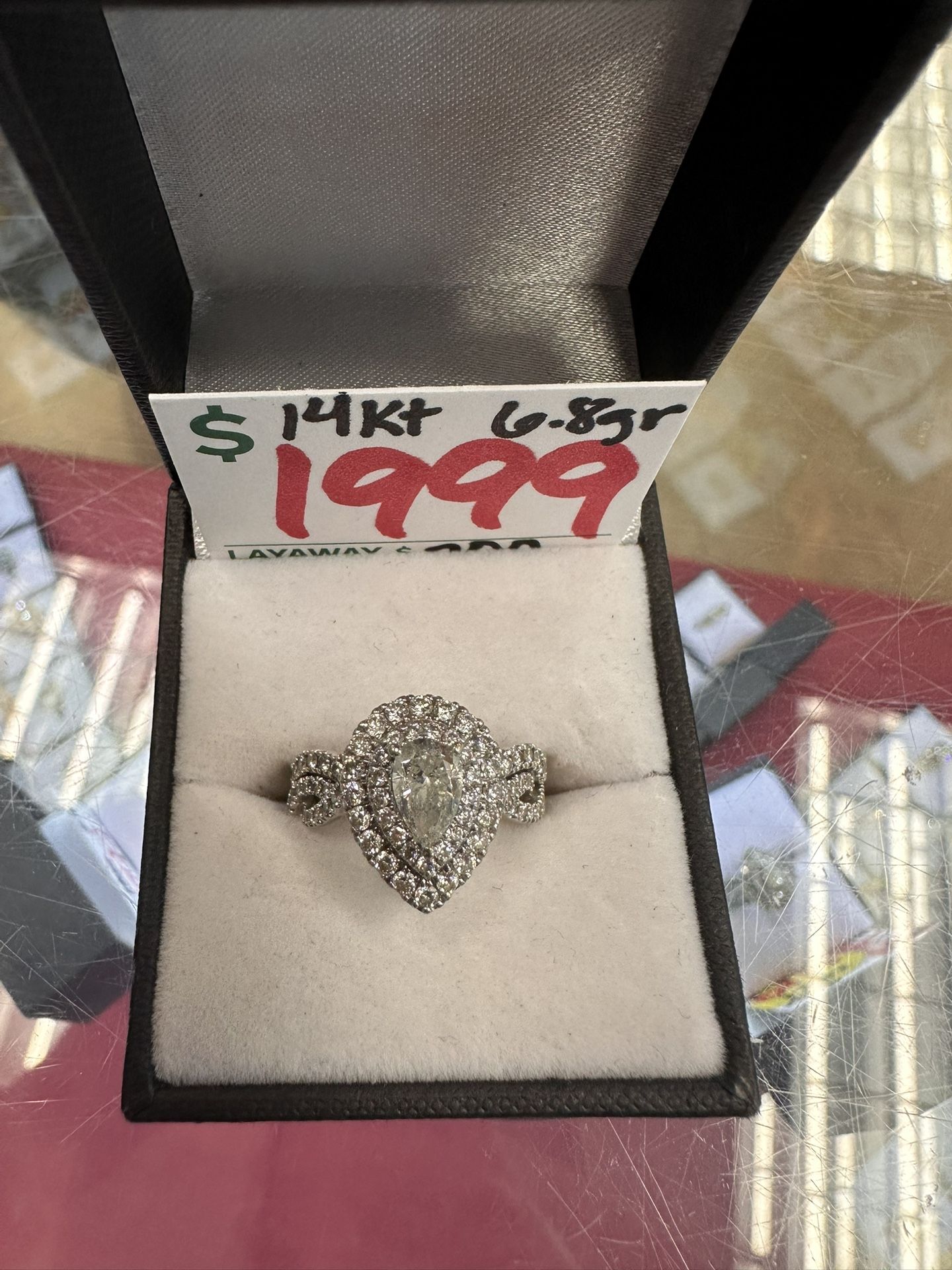 Pear Wedding Set