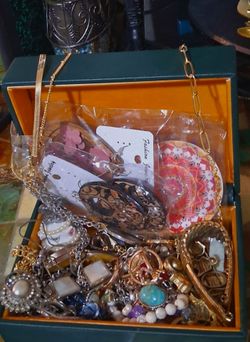 Misc jewelry