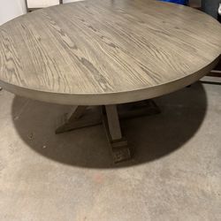 54” Round Dining Room Table 