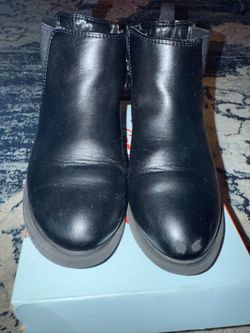 Girls boots