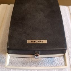 Vintage Singer Portable Turntable