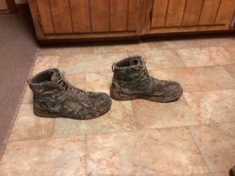 The Red Head Silent-Hide Waterproof  Hunting boots  in very good condition ( Read Description  )