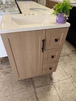 Bathroom cabinet