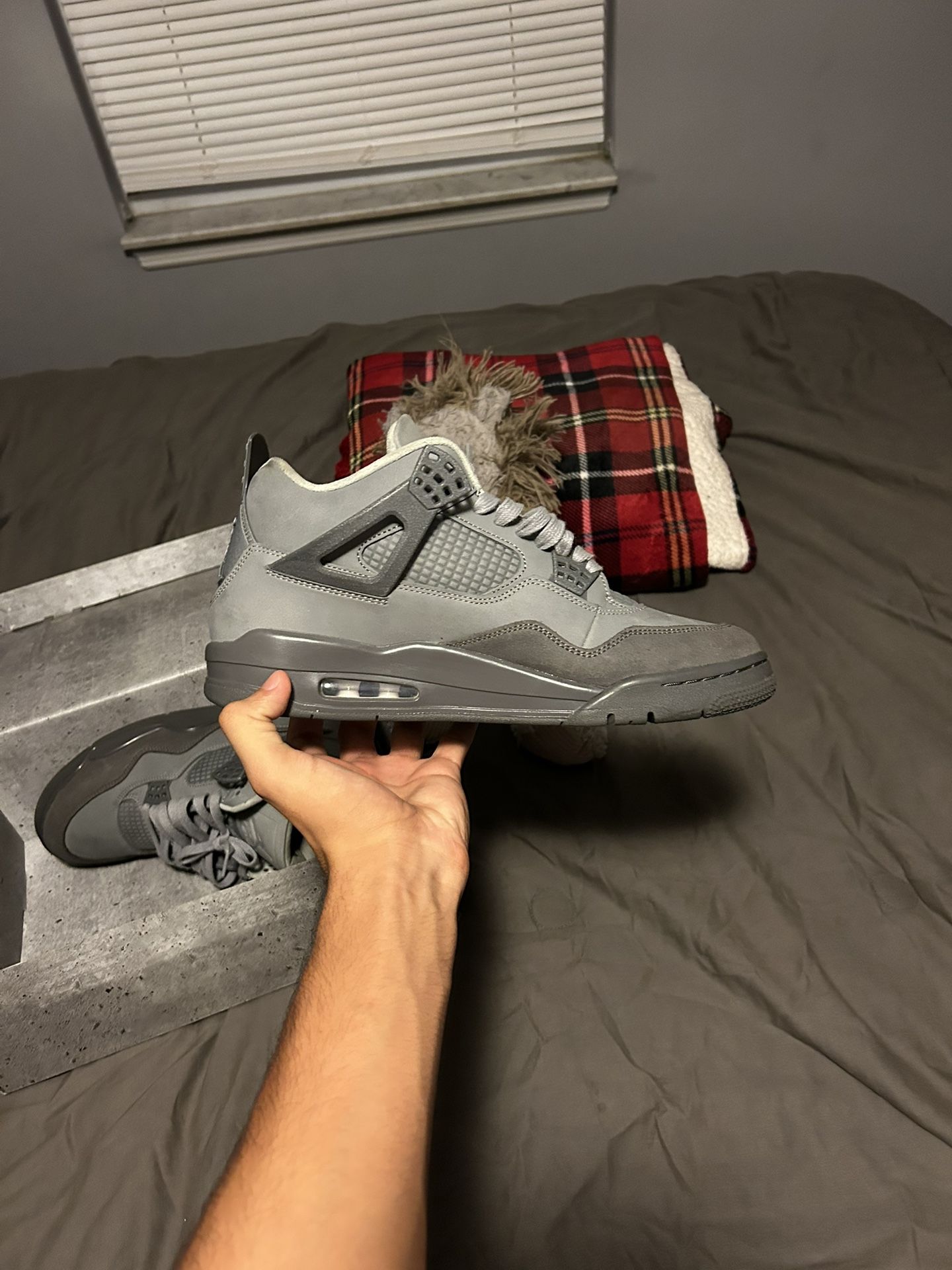 Jordan 4 ‘Wet Cement’
