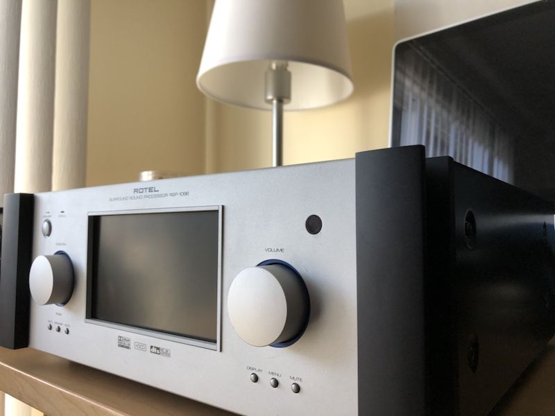 ROTEL - RSP-1098 - 7.1 Preamplifier Surround Processor