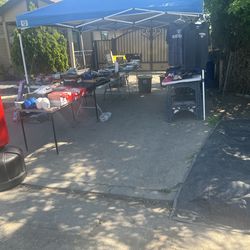 Things for sale (yard sale down)