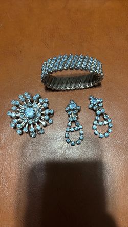 Mid Century blue rhinestone brooch, earrings and bracelet