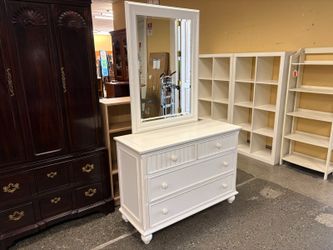 White Transitional Cottage 3-Drawer Dresser w/ Mirror