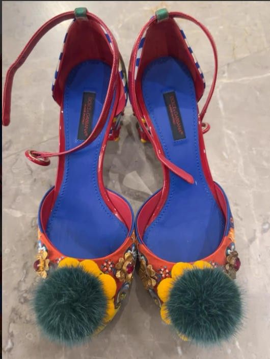 DOLCE&GABBANA limited edition mid heeled shoes, super beautiful design
