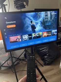 📺 Vizio 24” TV + Adjustable Tripod Stand Combo – VESA 100x100 ✅