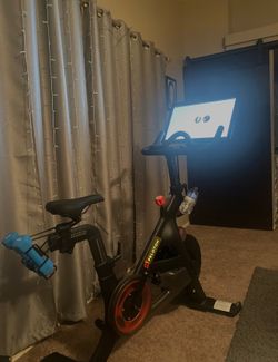 Peloton Bike with Cycling Shoes (Women’s 10 / Men’s 8)