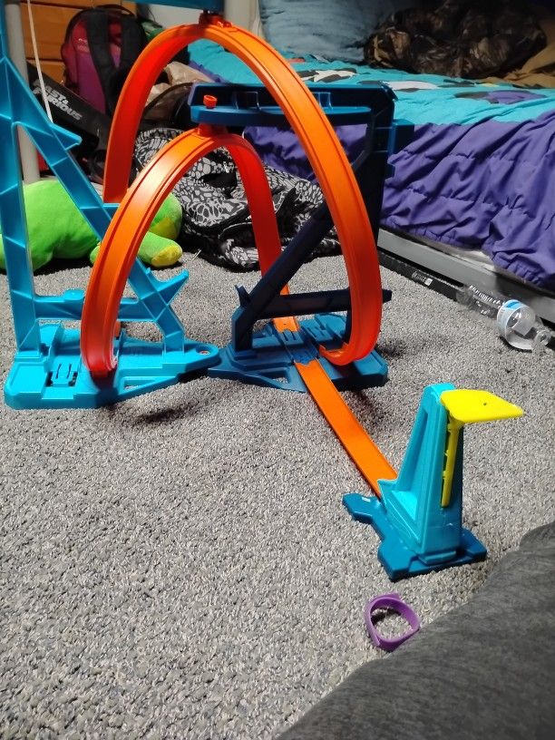Hot Wheels Track