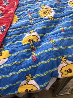Quilted handmade blanket reversible
