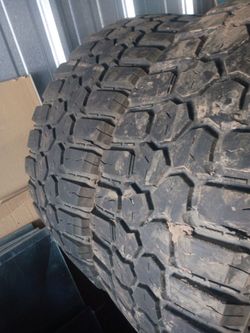 33x12x5x20 mud tires