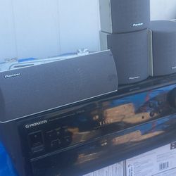 PIONEER MATCHING SET RECIEVER + 5 SPEAKERS